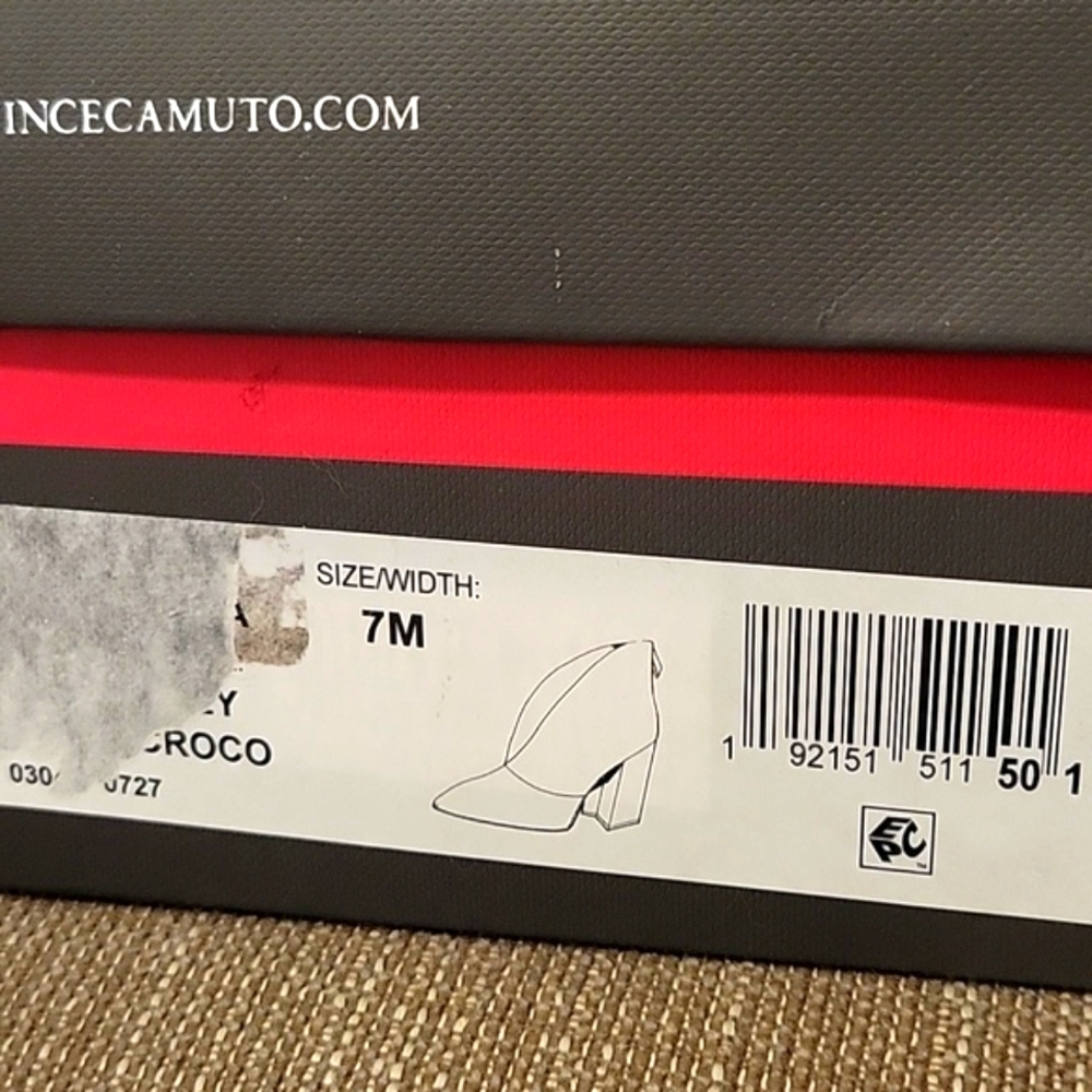 Vince Camuto Steevera Bootie Suede Grey size 7 - Picture 5 of 10